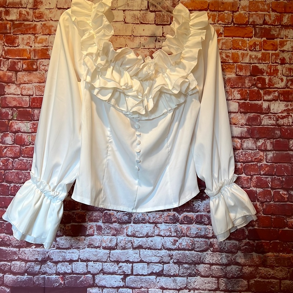 Gorgeous White Ruffled Chic Me Shirt! Size L